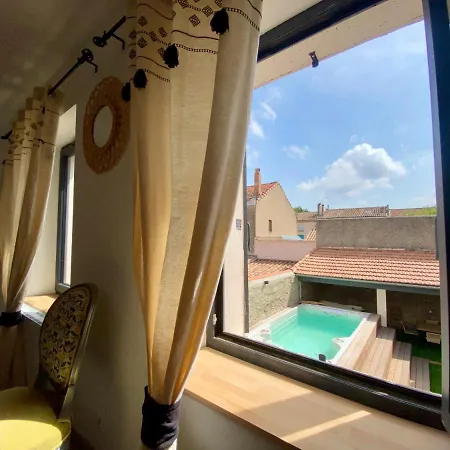 Holiday home Les Bulles De Carca - Maison Avec De Nage